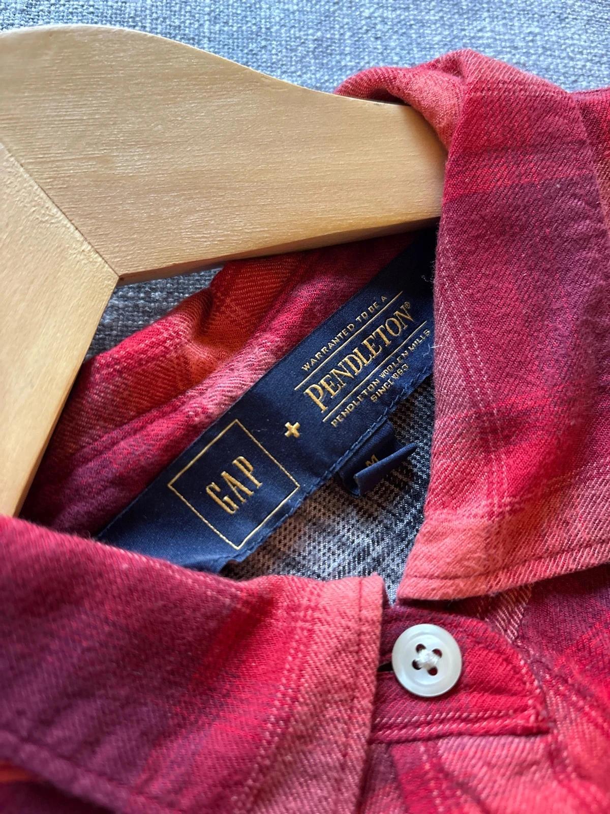 Red plaid Gap shirt – photo 5